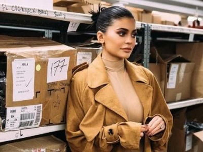 Heboh Stormi Disebut Mirip Bodyguard Kylie Jenner