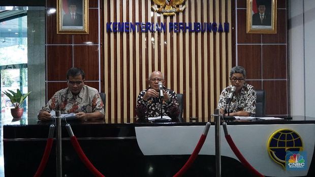 Pesawat Komersial Dilarang! Gimana Nasib Garuda & AirAsia Cs?