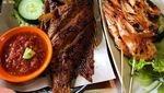 Liburan ke Malang, Asyiknya Makan Lesehan Sambil Main Ikan di Sini
