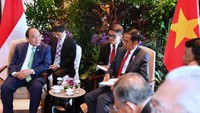 Beberapa hasil pertemuan JCBC yang perlu didorong untuk segera ditindaklanjuti, menurut Presiden, antara lain penyelesaian negosiasi batas maritim (zona ekonomi eksklusif) Indonesia-Vietnam. Penyelesaian batas maritim ini, lanjut Presiden, akan dapat mencegah terjadinya insiden dan meningkatkan kerja sama perikanan dan kelautan. Foto: Laily Rachev/Biro Pers Setpres