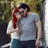 Wah, Ariel ternyata sedekat itu sama Kit Harington. Foto: Dok. Instagram/Andhika Muksin