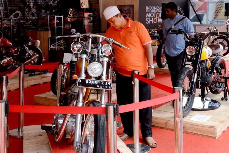 Cawagub Jabar Uu Nilai Chopper Jokowi Biasa Saja. Foto: Cawagub Jabar Uu (Dok. PPP) Cawagub Jabar Uu Nilai Chopper Jokowi Biasa Saja. Foto: Cawagub Jabar Uu (Dok. PPP)