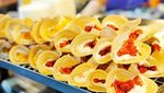 Jajan Jangkrik Goreng dan Seafood Takoyaki di Pasar Malam Rot Fai