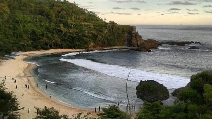 pantai siung yogyakarta