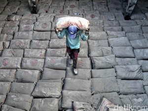 Semen Baturaja Bakal Dipakai untuk Bangun Tol hingga Pelabuhan