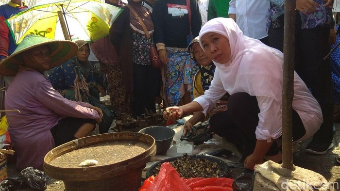 Kampanye di Lamongan, Khofifah Sasar Pasar dan UKM
