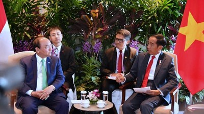 Akrab, Jokowi dan PM Vietnam Bertemu di Singapura