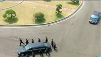 Memang isu soal toilet berjalan Kim itu didapat dari mereka yang pernah bekerja sebagai paspampres seperti Lee.Foto: Screenshot Youtube Daily Mail