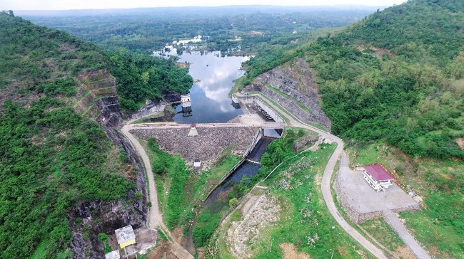 Jokowi Mau Tunda Proyek Infrastruktur, Proyek Strategis Jalan Terus