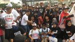 Foto: Ramai-ramai Berkaus #2019GantiPresiden di CFD Bundaran HI