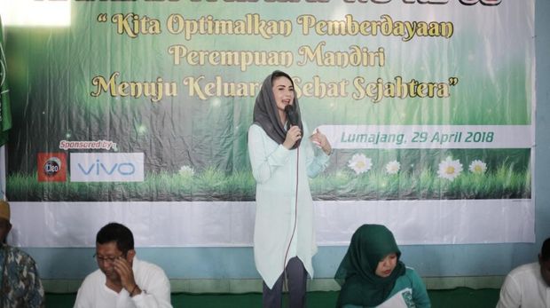 Kisah Cinta Afgan, Penyanyi yang Dikabarkan Dekat dengan Rossa