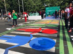 Hias Zebra Cross di Semarang, Grab Pecahkan Rekor