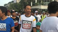 Masyarakat yang menggunakan kaus #2019GantiPresiden sudah datang ke Bundaran HI sejak pukul 06.00 WIB.