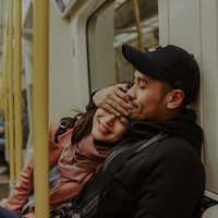 Foto yang satu ini tak kalah romantis. Terkesan manis dan menyenangkan. Foto: Dok. Instagram/Chicco Jerikho