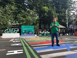 Hias Zebra Cross di Semarang, Grab Pecahkan Rekor