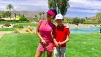 Sesekali Farah Quinn mengajak Armand berolahraga golf. Foto: Instagram Farah Quinn