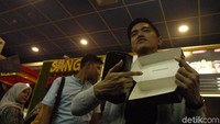 Sama seperti di gerai lainnya, Sang Pisang di Bogor juga menawarkan 8 varian olahan pisang nugget. Seperti tiramisu almond, taro oreo, strawberry, green tea almond, choco cheese, avocado almond, vanilla koko krunch dan avocado milo. Foto: Solihin Farhan