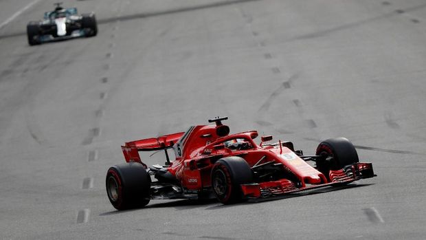 Hamilton Menang di Baku, Bottas Out, Vettel Keempat