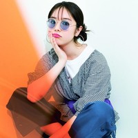 Ternyata dunia K-pop tidak terlalu asing bagi wanita dengan tinggi 167 cm ini. Seperti dikutip dari Koreaboo, ia diketahui ngefans dengan grup idol GOT7. Foto: Dok. Instagram/@erika_karata