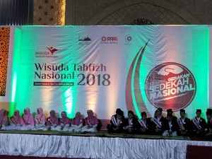513 Penghafal Alquran Binaan Pesantren Yusuf Mansur Diwisuda