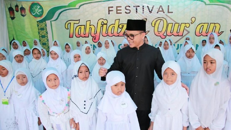 1.400 Pelajar Banyuwangi Meriahkan Festival Baca Alquran 1.400 Pelajar Banyuwangi Meriahkan Festival Baca Alquran