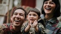 Senyum dan tawa Kawa bikin siapapun meleleh bukan?  Foto: owlsomeproject/ Instagram Andien