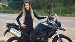 Cewek Brazil yang Doyan Naik Moge