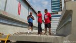 Budi Karya Cek Proyek LRT di Pancoran Sampai Jongkok-jongkok