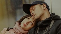 Potret Chicco dan Putri Marino berhasil diabadikan oleh fotografer Abi Ismail dengan nuansa yang natural dan sederhana. Foto: abiismail/instagram