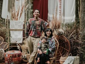 Bergaya Rustic, Ini Potret Keluarga Andien