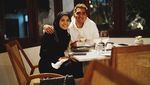 Gaya Keren Ricky Harun Saat Sedang Ngopi dan Dinner Romantis Bersama Istri