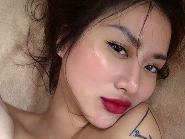 Lagi pula, kamu tidak seharusnya beropini tentangku. Mengapa? Karena aku serius mengenai pekerjaan dan aku serius mengenai kehidupan. Kamu hanya sedih di balik layarmu, merasa iri dengan kehidupan orang lain yang lebih memuaskan dari kamu. Jadi, kamu yang belum meraih apapun dalam hidup, mengatakan hal yang sama seperti otakmu, semuanya sampah, ungkap Carina lagi. Foto: Dok. Carina Linn