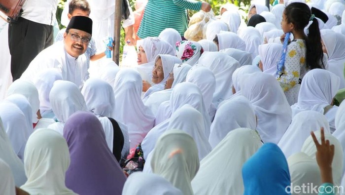 Ini Kata Gus Ipul Soal Program Rembulan ke Ibu-ibu Muslimat