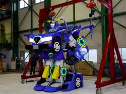 Robot Transformers Jepang yang Tak Kalah Keren dari Bumblebee