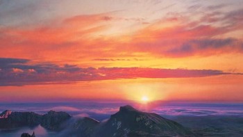 Ini bernama Mt Paekdus Sunrise, yang merupakan gunung berapi aktif di perbatasan Korea Utara dan China. Foto: Will Scott