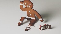 Waduh, ginger breadnya digambarkan sedang mengalami kecelakaan saat sedang bermain skateboard. Ada ada aja ya idenya. Foto: Instagram @brockdavis