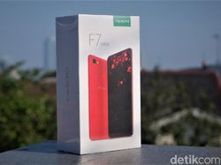 Unboxing Oppo F7 128 GB Bercorak Berlian Hitam yang Mewah
