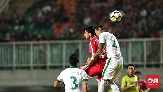 Timnas Indonesia dan Korea Utara bermain dalam tempo cepat.