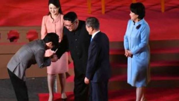 Kontroversi Cho Yong Pil Membungkuk Terlalu Rendah ke Kim Jong Un