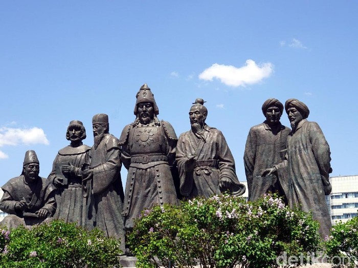 Alun-alun Genghis Khan, China