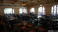Ide untuk menyajikan makanan halal itu bermula saat banyaknya traveler muslim yang datang ke Hong Kong Disneyland. Mereka kerap menanyakan tempat makan yang bersertifikat halal (Kanavino/detikTravel)