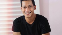 Ade Firman Hakim meninggal dunia di Rumah Sakit Tarakan, Senin (14/9/2020). Ia dimakamkan di TPU Tegal Alur dengan protokol COVID-19. Foto: Instagram @adefirmanhakim