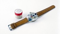 Wristwatch Camera ini digunakan di Jerman oleh agen rahasia untuk mengambil foto dengan berpura-pura memeriksa waktu. Ini dibuat oleh perusahaan Steineck pada tahun 1949. Istimewa/brightside.me.