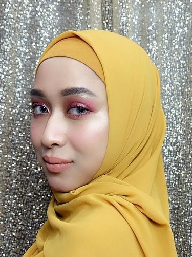Tasya, Beauty Vlogger Indonesia Berniqab Sudah Khatam Dihujat Netizen