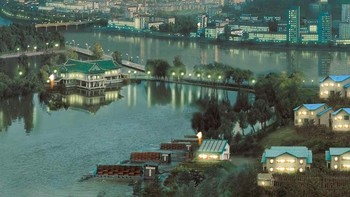 Wallpaper bernama Night view of Zhuangzi river fire. Foto: Will Scott