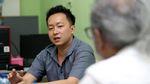 Bapak Tendang Bocah Sambangi Komnas Perlindungan Anak