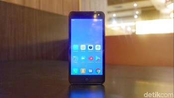 Ponsel ini hadir dengan layar 5 Inch. (Foto: detikINET/Adi Fida Rahman)