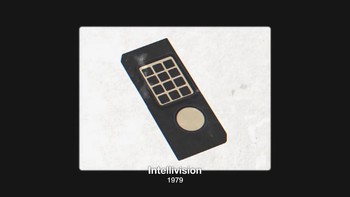 Adapula Intellivision yang juga punya kontroler mirip remot. Wah kayaknya bentuk kontroler ini sedang tren pada zamannya. Foto: Internet