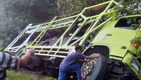 Intan menegaskan, setiap mobil yang dikirim sudah diasuransi. Jadi, kalau terjadi apa-apa selama perjalanan sudah bisa dicover asuransi. Foto: Istimewa