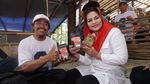 Keliling Jawa Timur, Puti Soekarno Cicip Lontong Balap hingga Otak-otak Bandeng